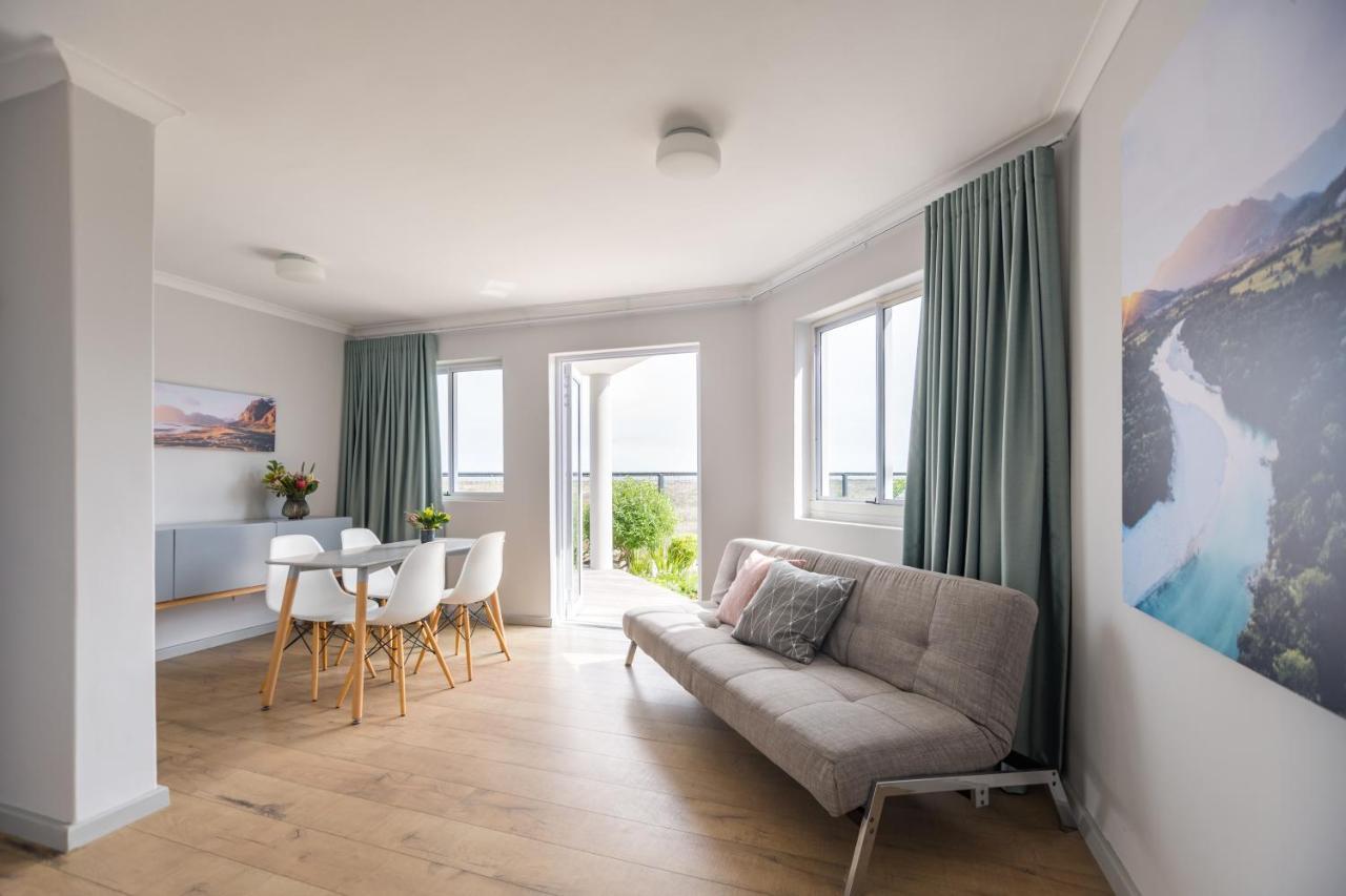 Ocean12 Guesthouse Sunset Beach Cape Town Eksteriør bilde