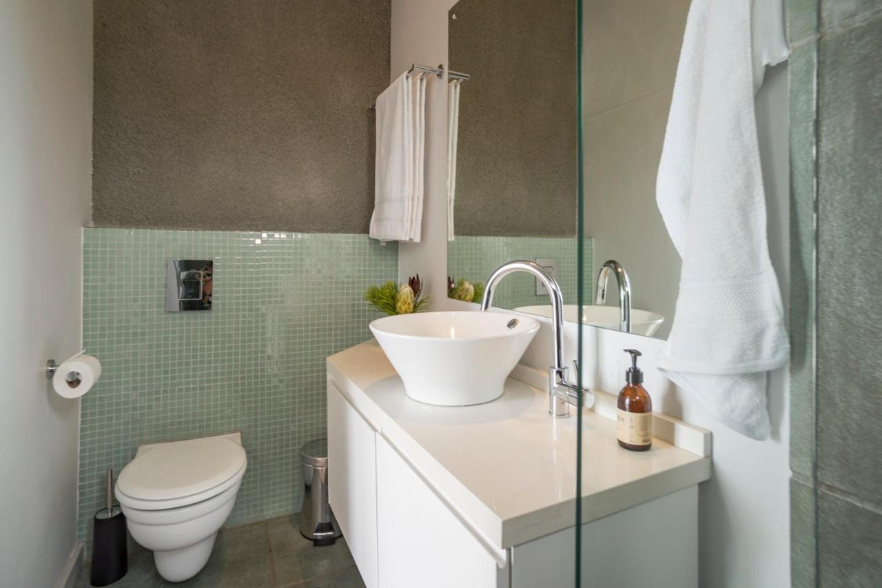 Ocean12 Guesthouse Sunset Beach Cape Town Eksteriør bilde