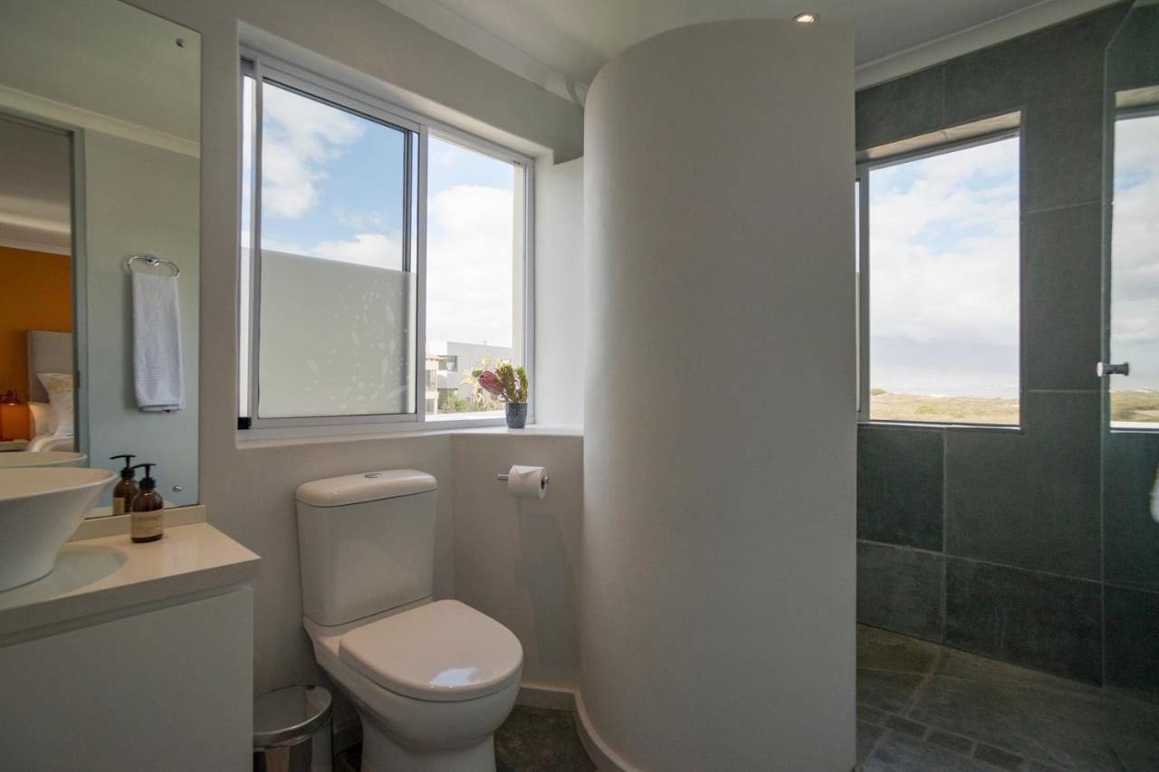 Ocean12 Guesthouse Sunset Beach Cape Town Eksteriør bilde