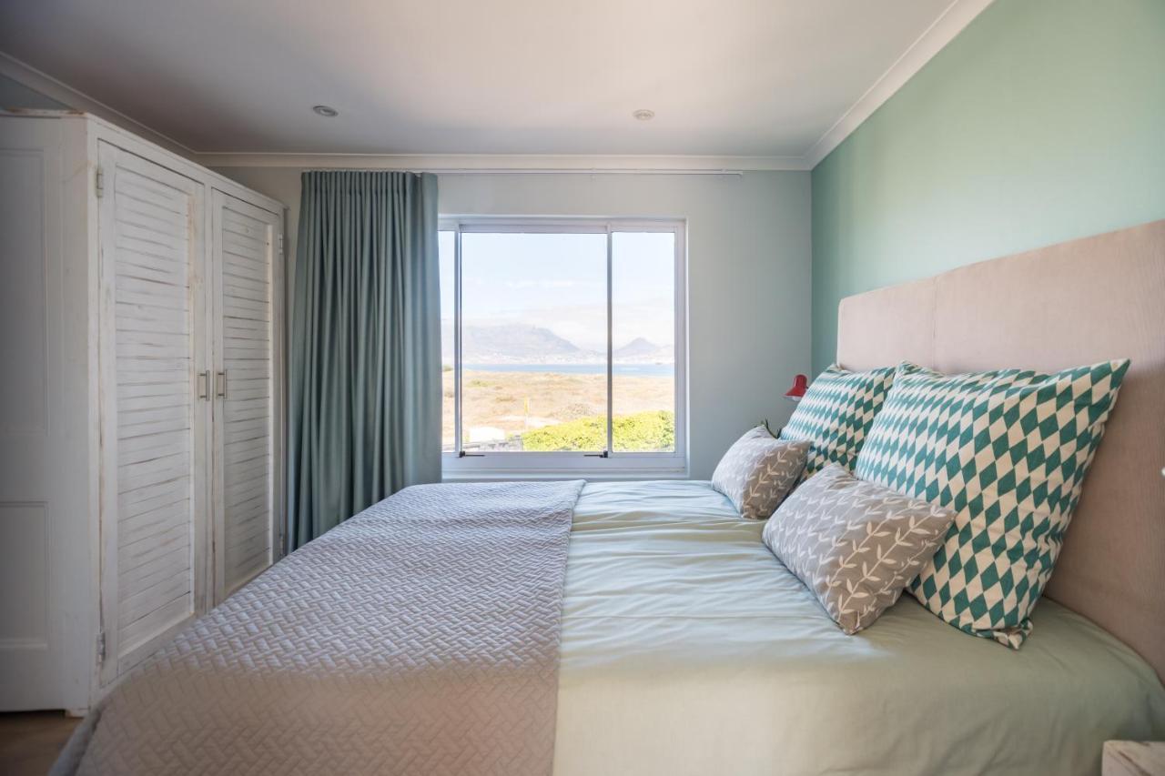 Ocean12 Guesthouse Sunset Beach Cape Town Eksteriør bilde